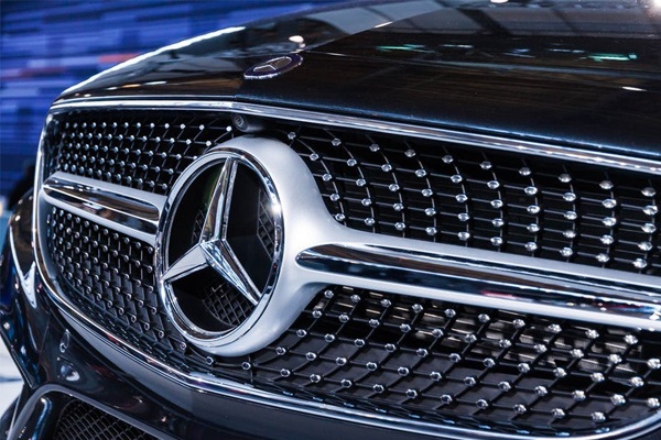 Mercedes-Benz wprowadza nową kryptowalutę