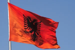 Jaką walutą płacić w Albanii?