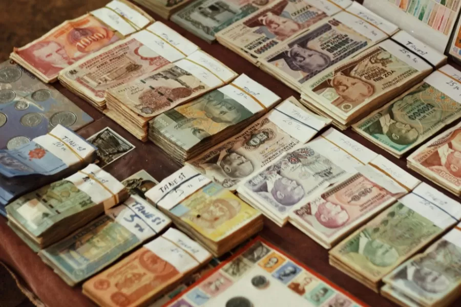 Banknoty i monety które wyszły z obiegu